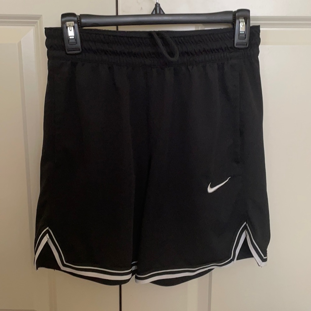 Nike athletic basketball shorts